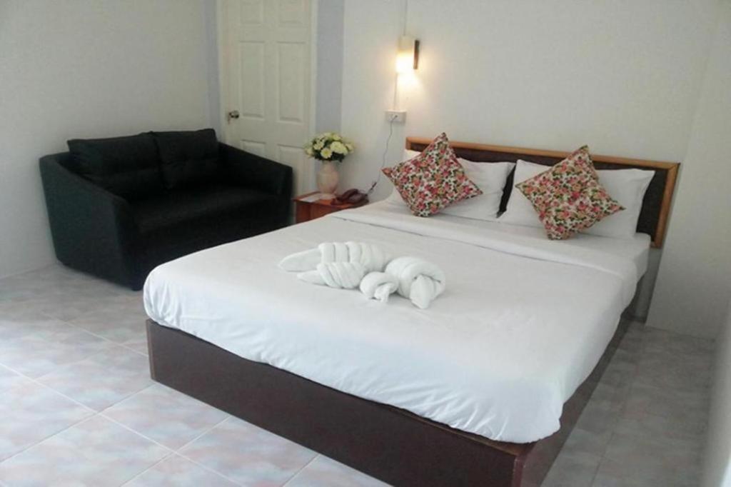 Hotel De Ratt Phuket Patong Exterior foto