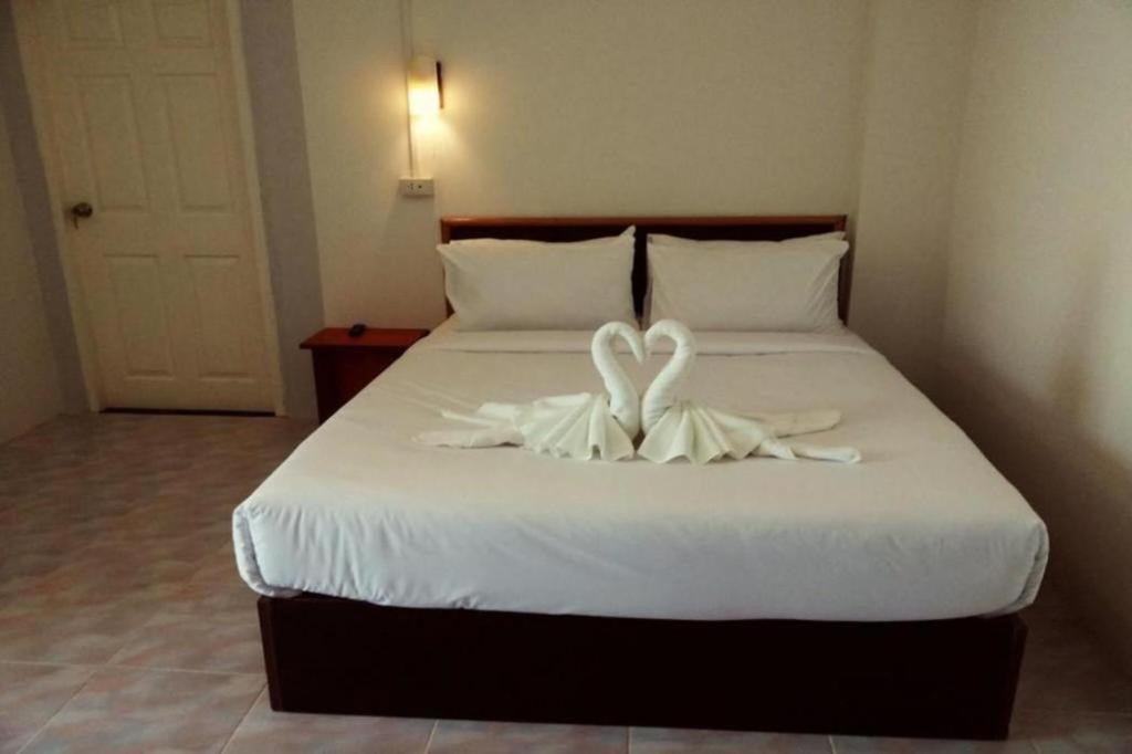Hotel De Ratt Phuket Patong Exterior foto